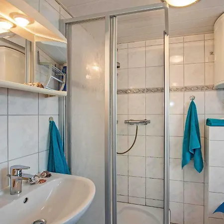 Haus Parterrewohnung